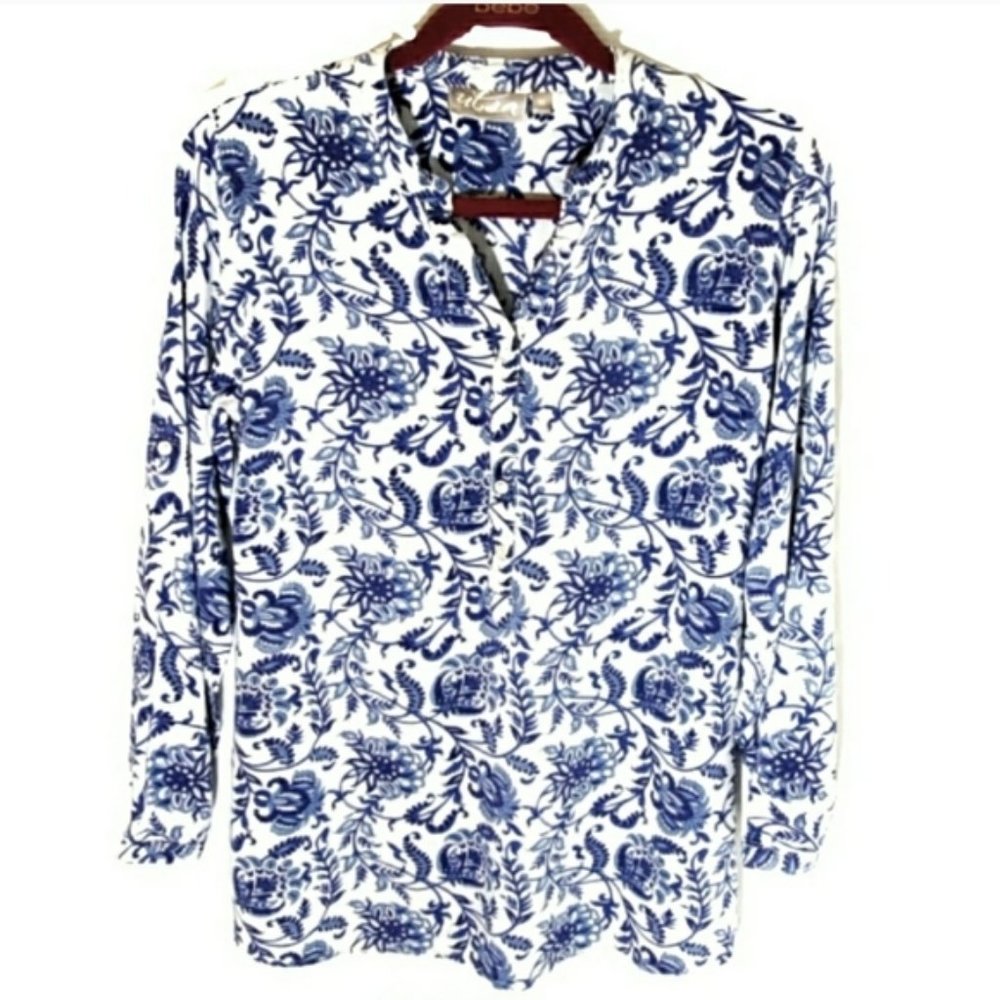 Utsa blue & white floral top, medium